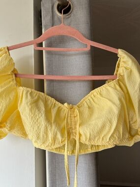 emory park Yellow Puff Sleeve Cropped Tie-Front Top
